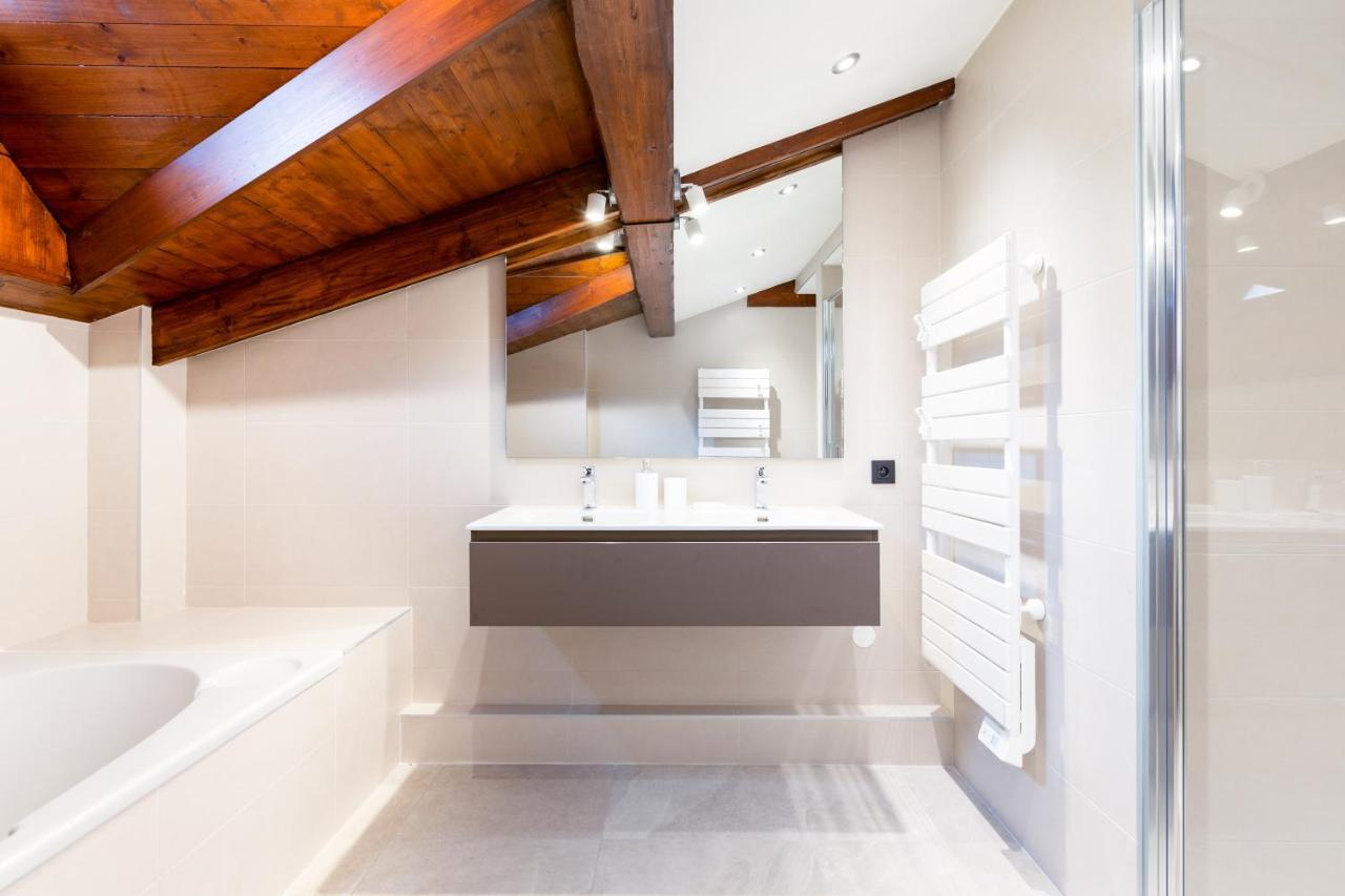 Chalet Les Praz - 280Sqm - Sauna Cinema Fitness - 5 Bedrooms In Heart Of Les Praz - By Cozee Rentals Chamonix Exterior foto